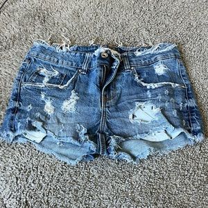 Jean shorts, size 6, Zara’s tragaluz denim wear